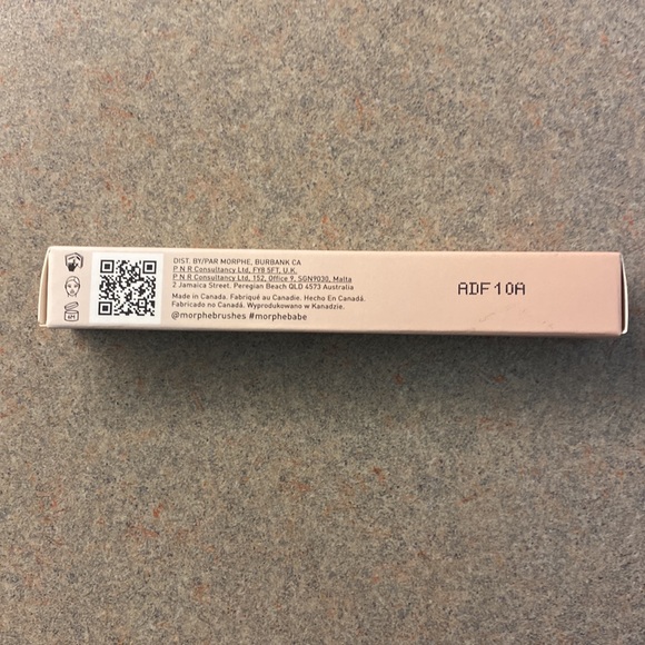 Morphe Filter Effect Soft Radiance Concealer - Picture 2 of 6